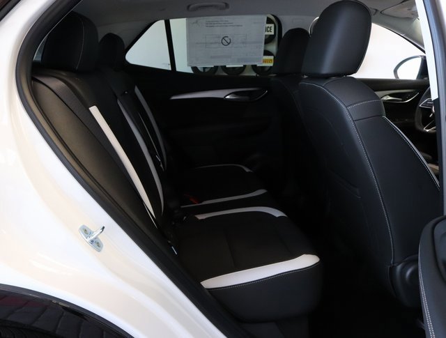 2025 Buick Envision Sport Touring photo 17