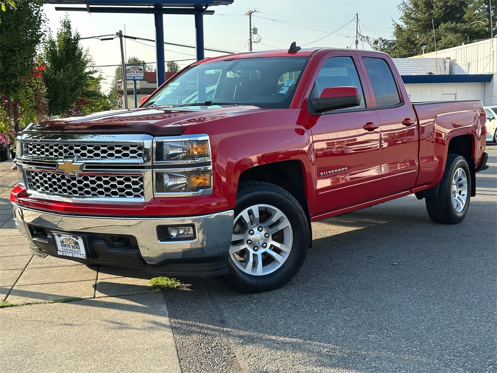2015 Chevrolet Silverado 1500 LT photo 2