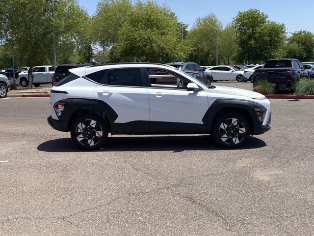 2025 Hyundai Kona SEL photo 2