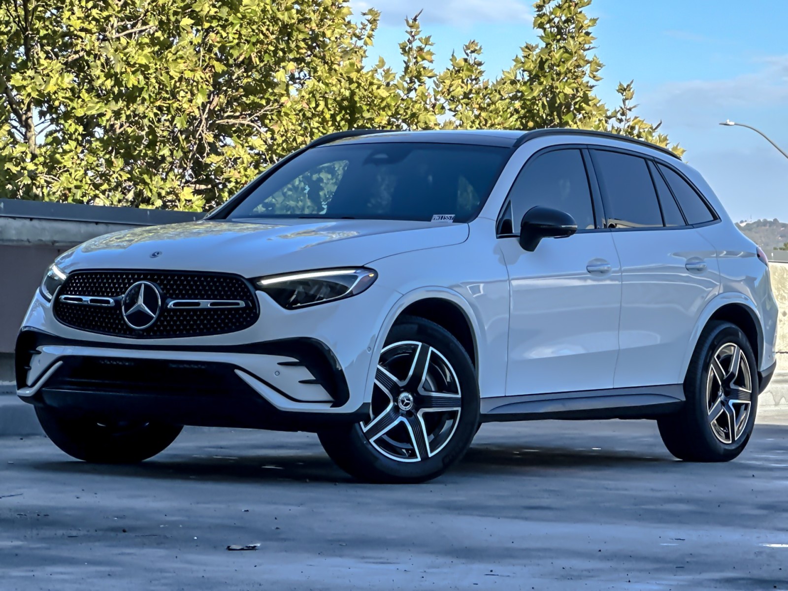 2025 Mercedes-Benz GLC