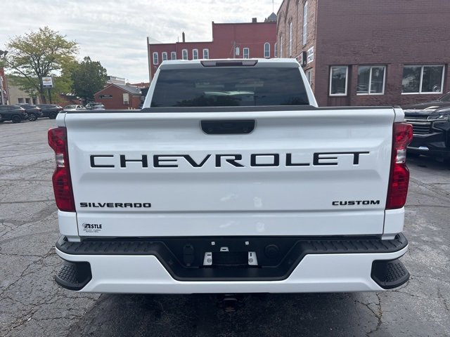 2024 Chevrolet Silverado 1500 Custom photo 3