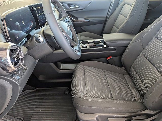 2026 Chevrolet Equinox LT photo 16