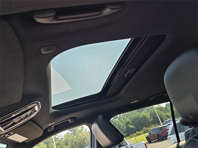 2025 Jeep Grand Cherokee Altitude X photo 5