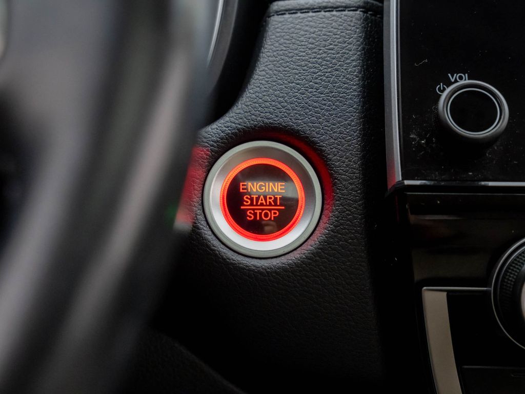 2019 Honda CR-V Touring photo 16