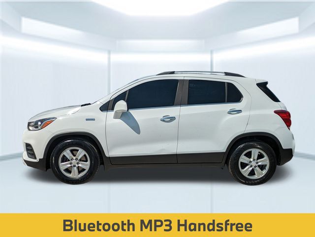 2019 Chevrolet Trax LT photo 2