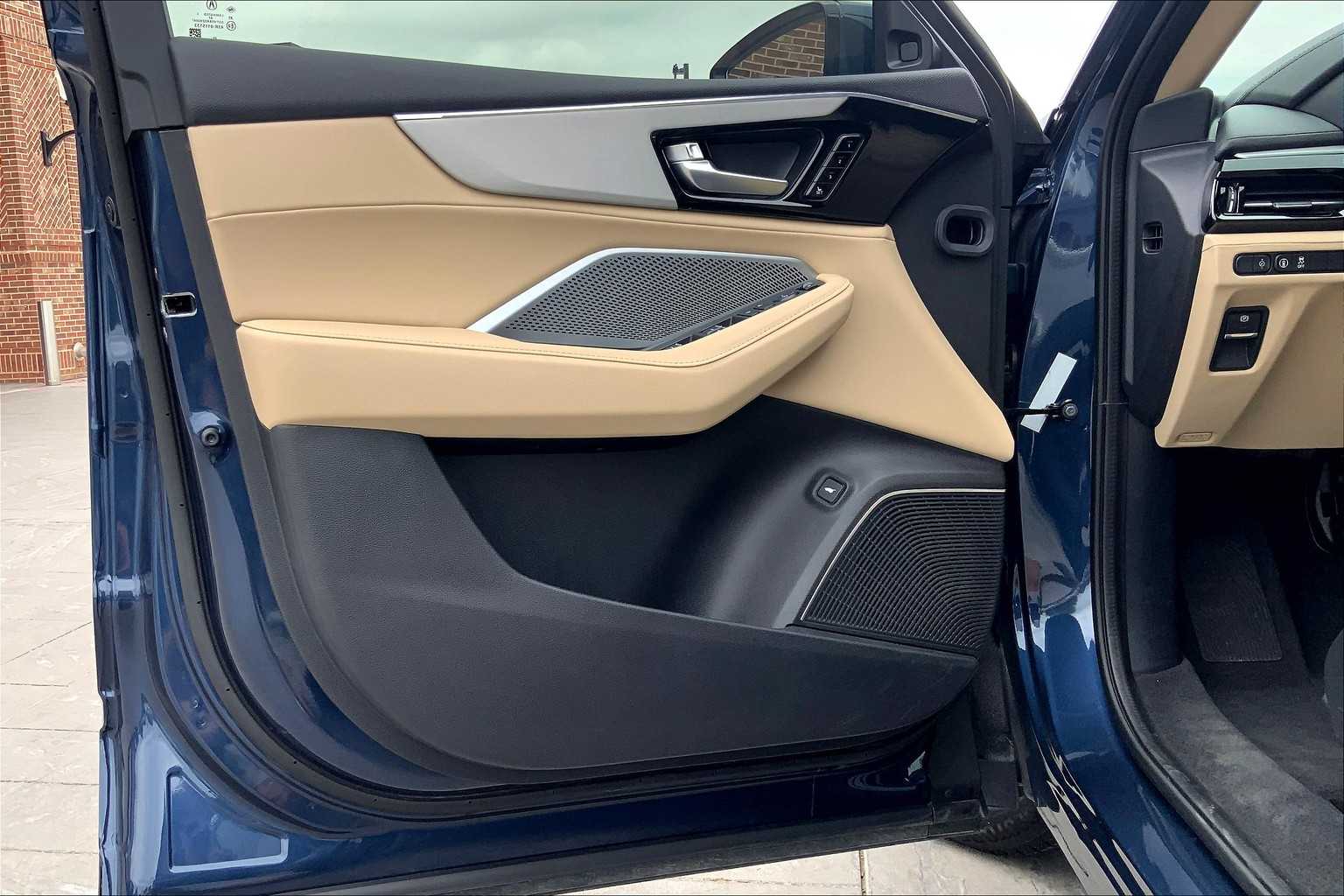2025 Acura MDX SH-AWD photo 21