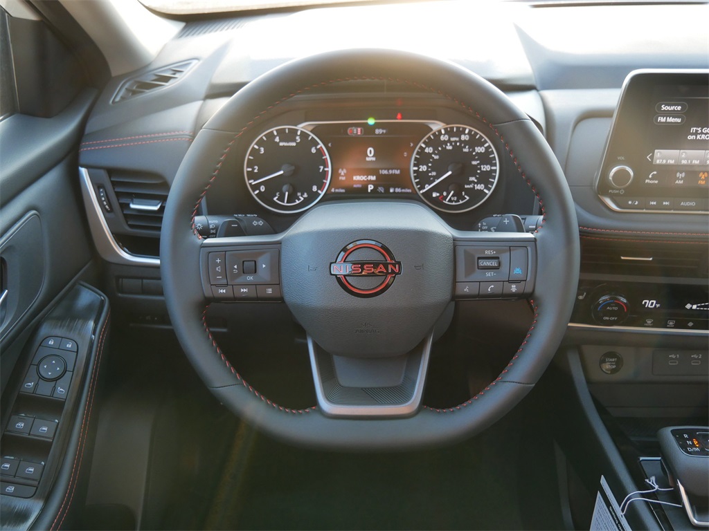 2026 Nissan Rogue AWD photo 12