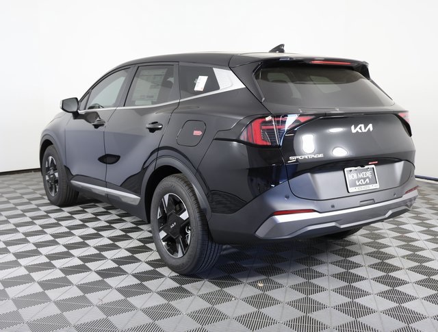 2026 Kia Sportage LX photo 2