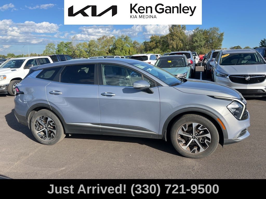 2023 Kia Sportage EX photo 4