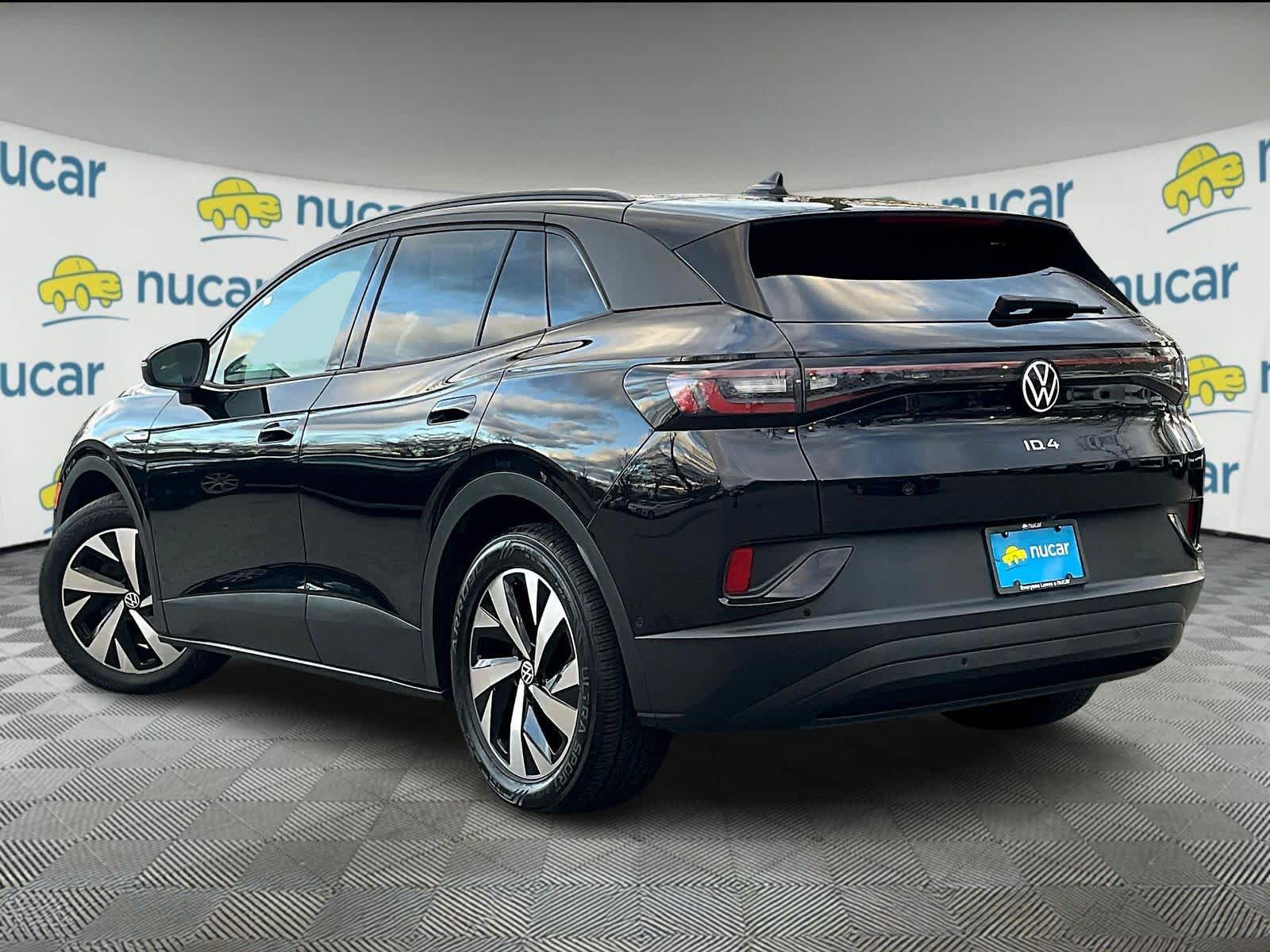 2023 Volkswagen ID.4 Pro photo 2