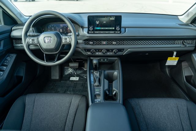 2025 Honda Accord SE photo 12