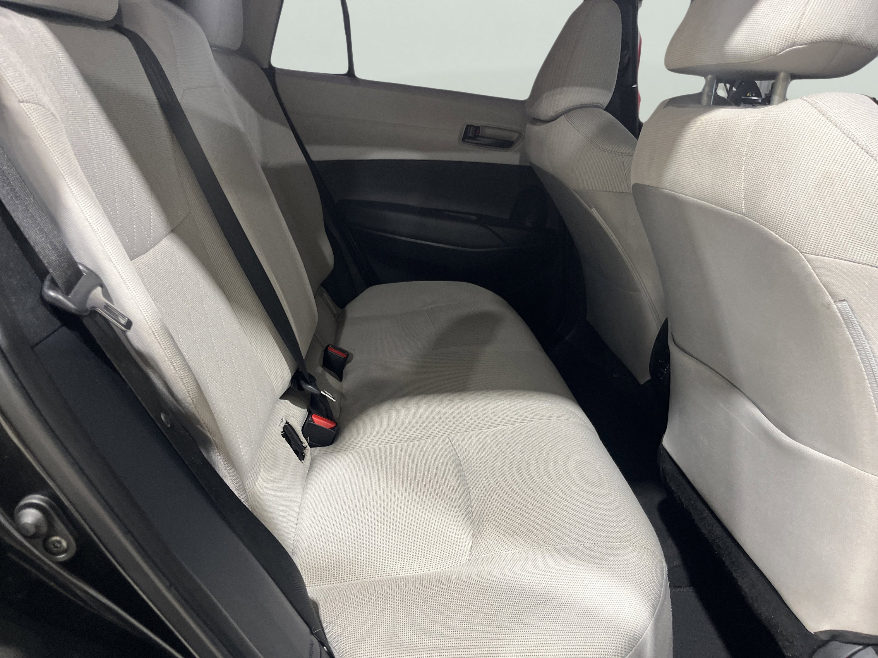 2022 Toyota Corolla Cross LE photo 13