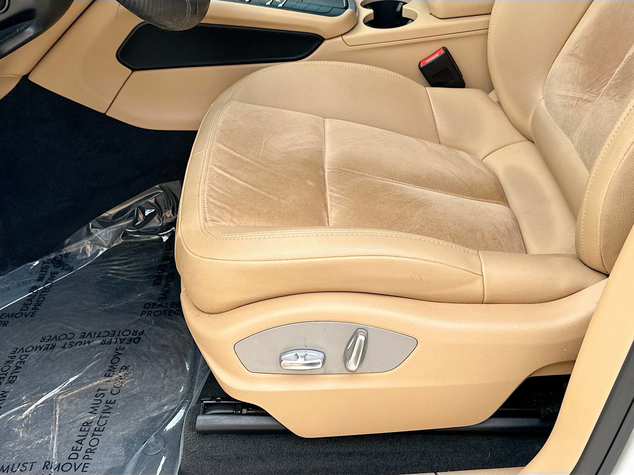 2018 Porsche Macan photo 17