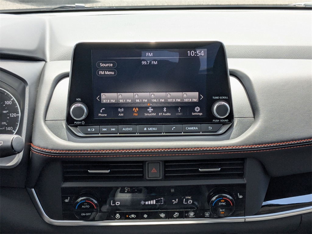 2025 Nissan Rogue SV photo 19