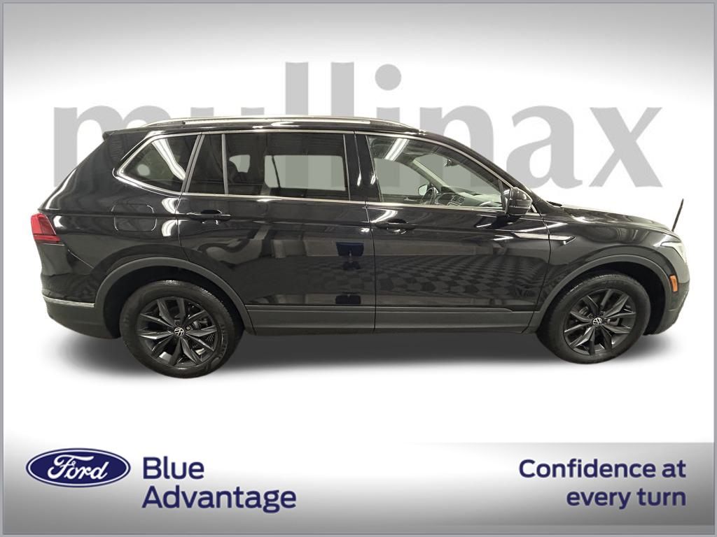 2024 Volkswagen Tiguan SE Wolfsburg Edition photo 2
