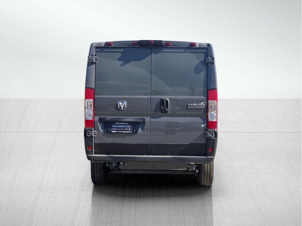 2025 Ram ProMaster 1500 Tradesman photo 4