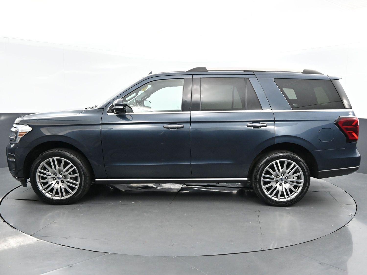 2022 Ford Expedition Limited photo 4