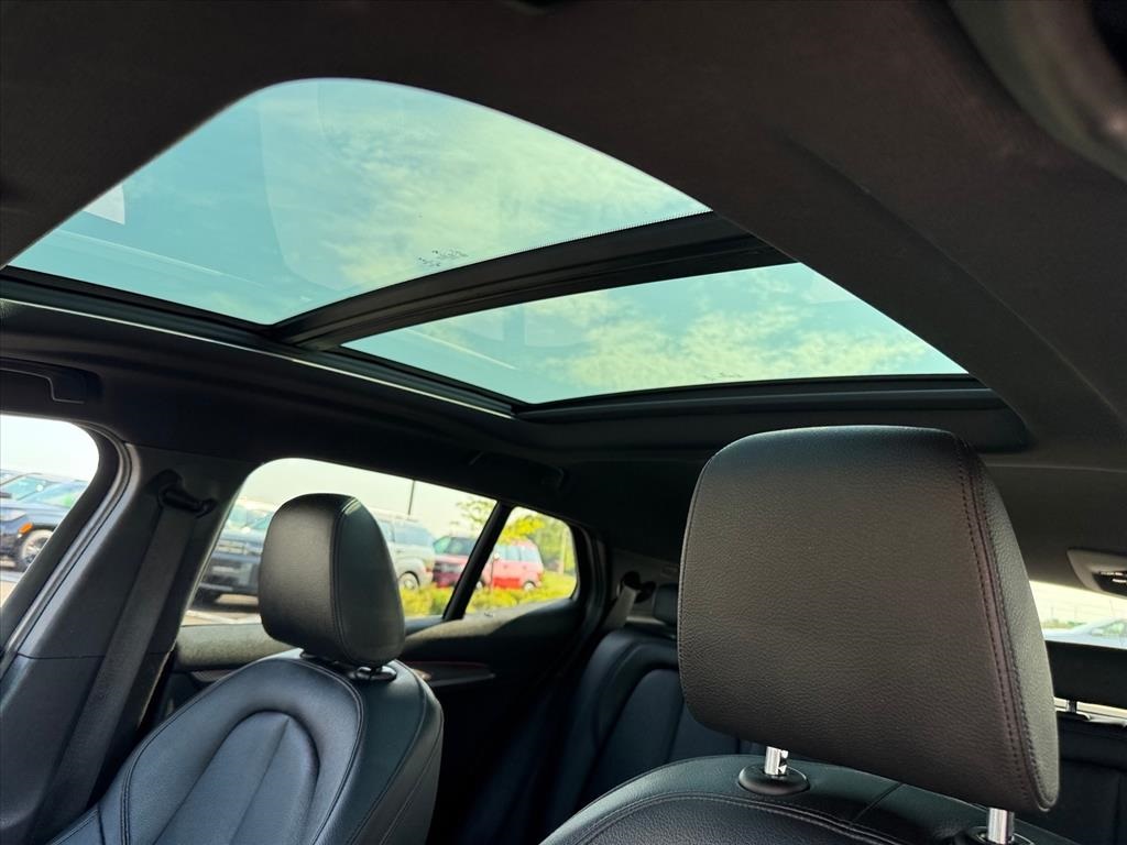 2022 Bmw X2 M35i photo 4