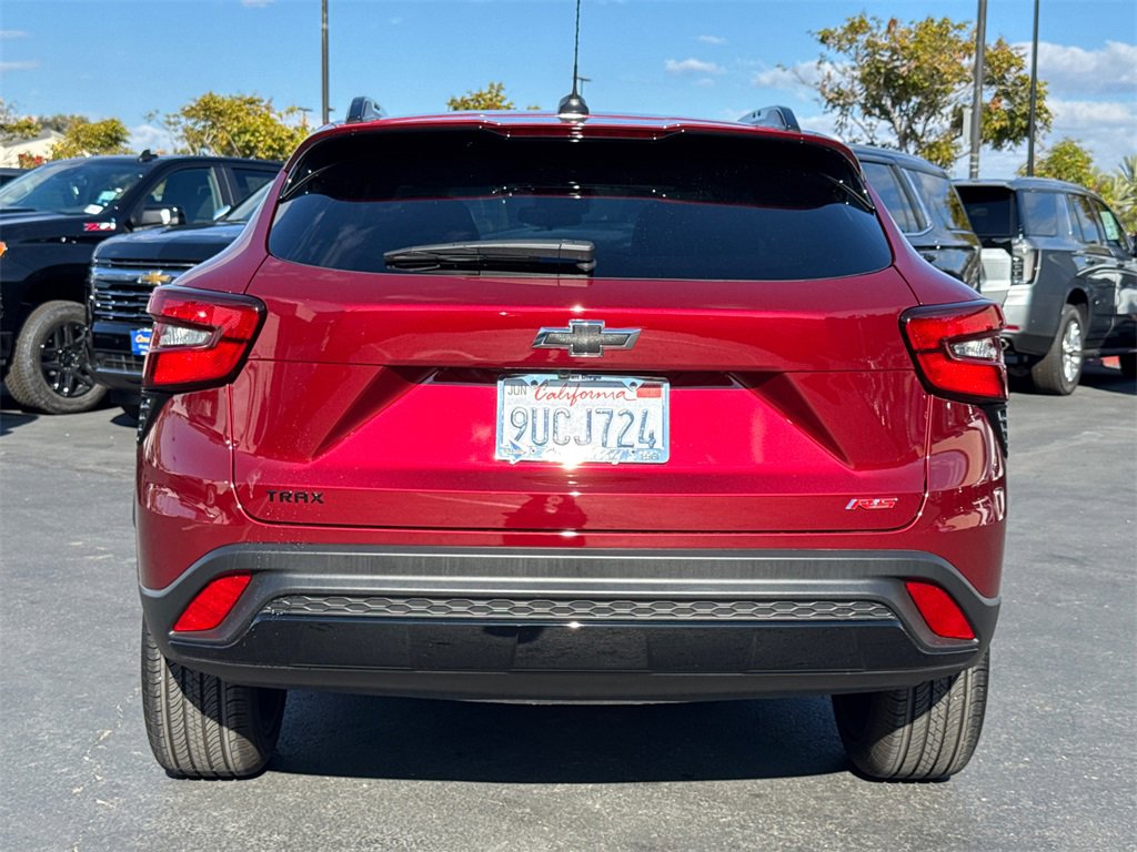 2025 Chevrolet Trax photo 3