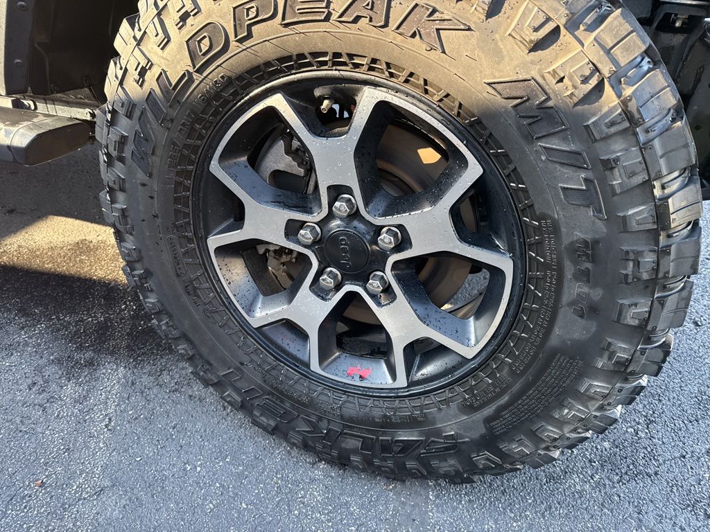 Used 2020 Jeep Wrangler Unlimited Rubicon with VIN 1C4HJXFG9LW279477 for sale in Kansas City