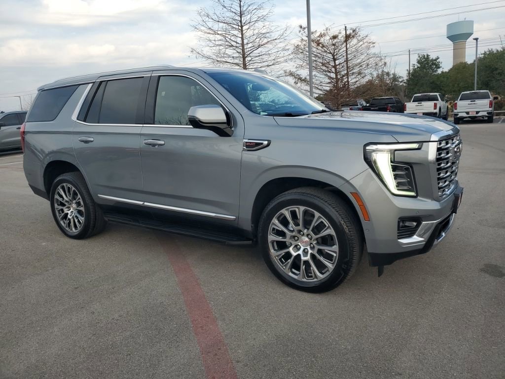 2025 GMC Yukon Denali's photo