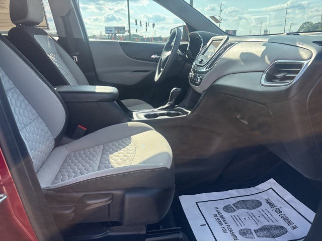 2021 Chevrolet Equinox LT photo 9