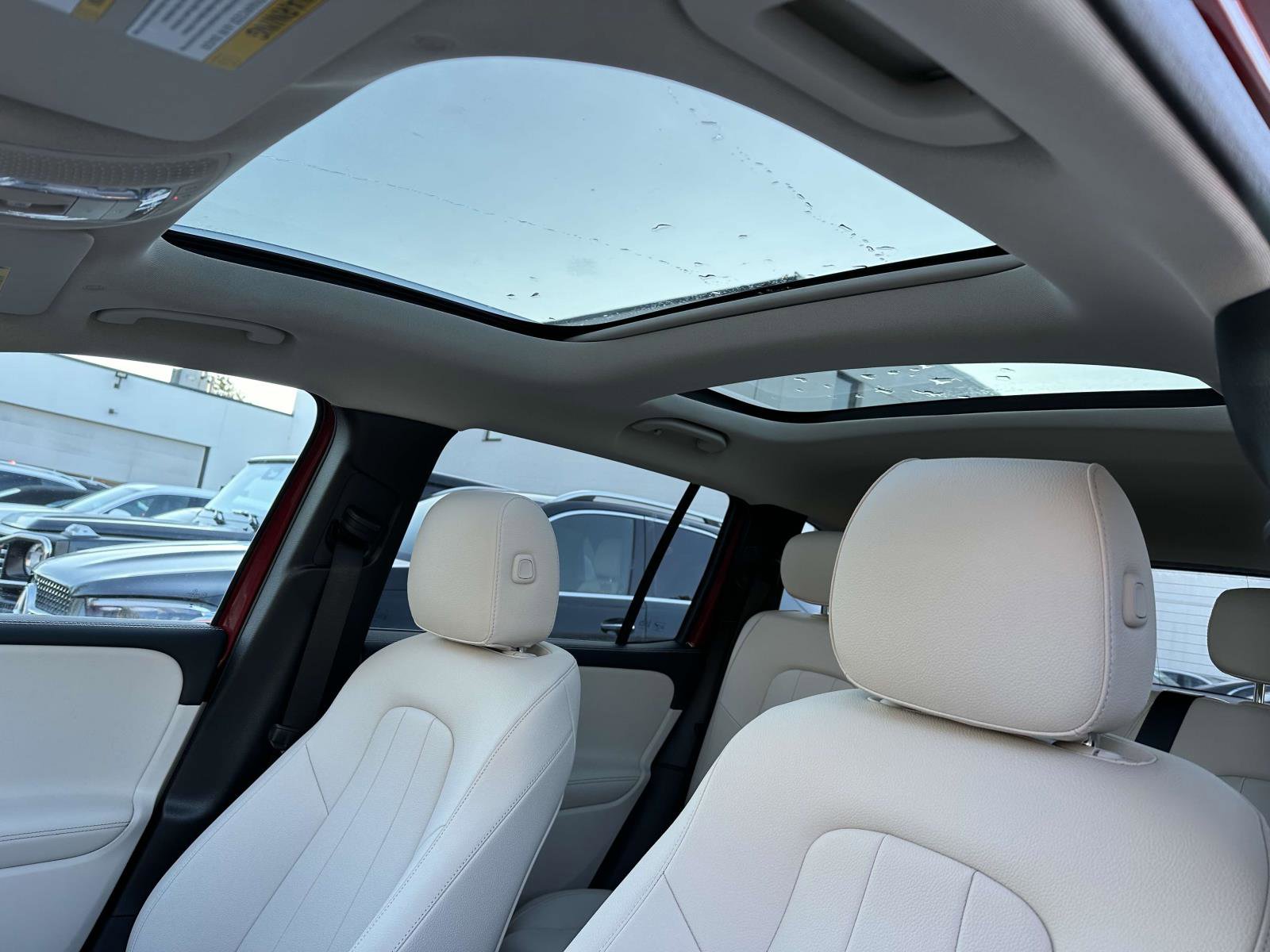 2025 Mercedes Benz GLB 250 photo 13