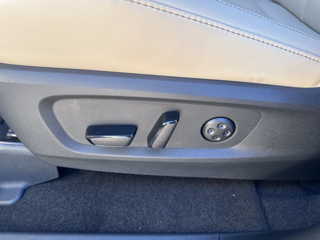 2025 Infiniti QX60 Pure photo 17