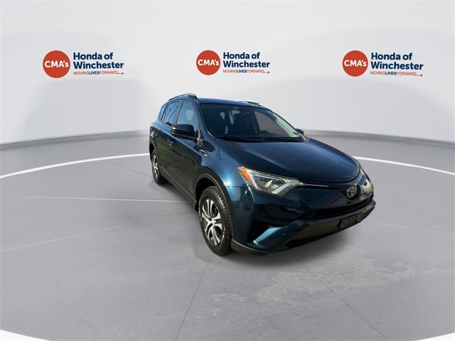 2017 Toyota RAV4 LE photo 2