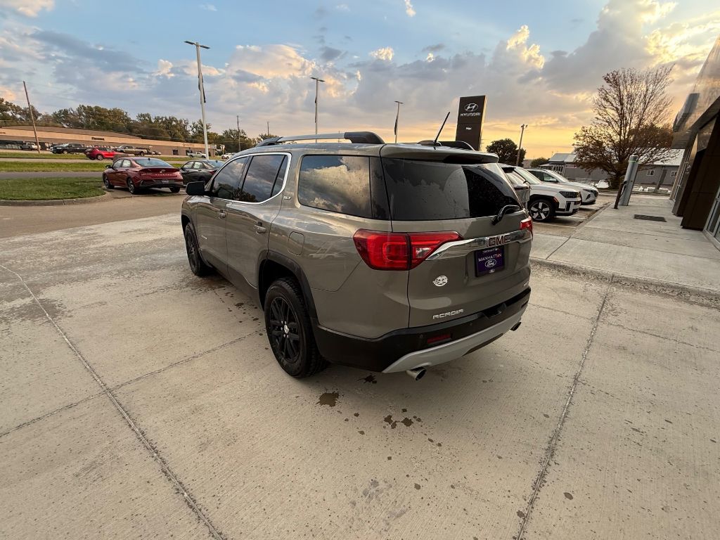 2019 Gmc Acadia SLT photo 3