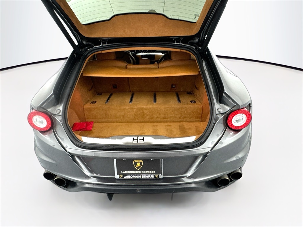 2015 Ferrari FF Base photo 24