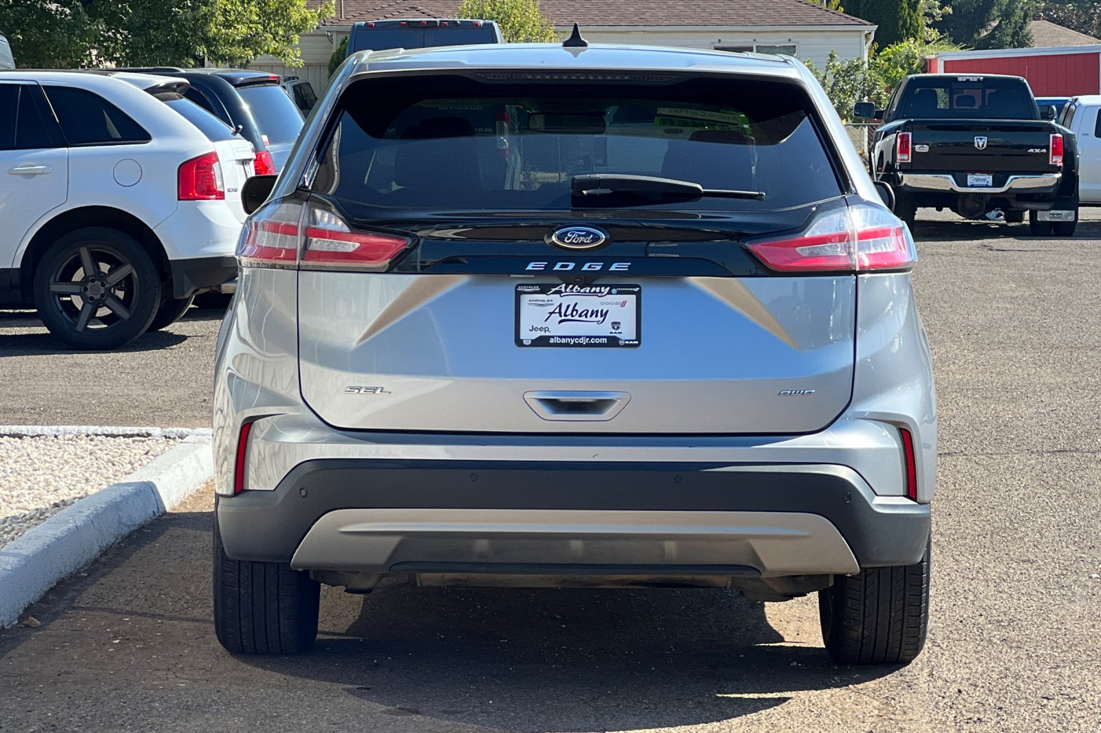 2023 Ford Edge SEL photo 4