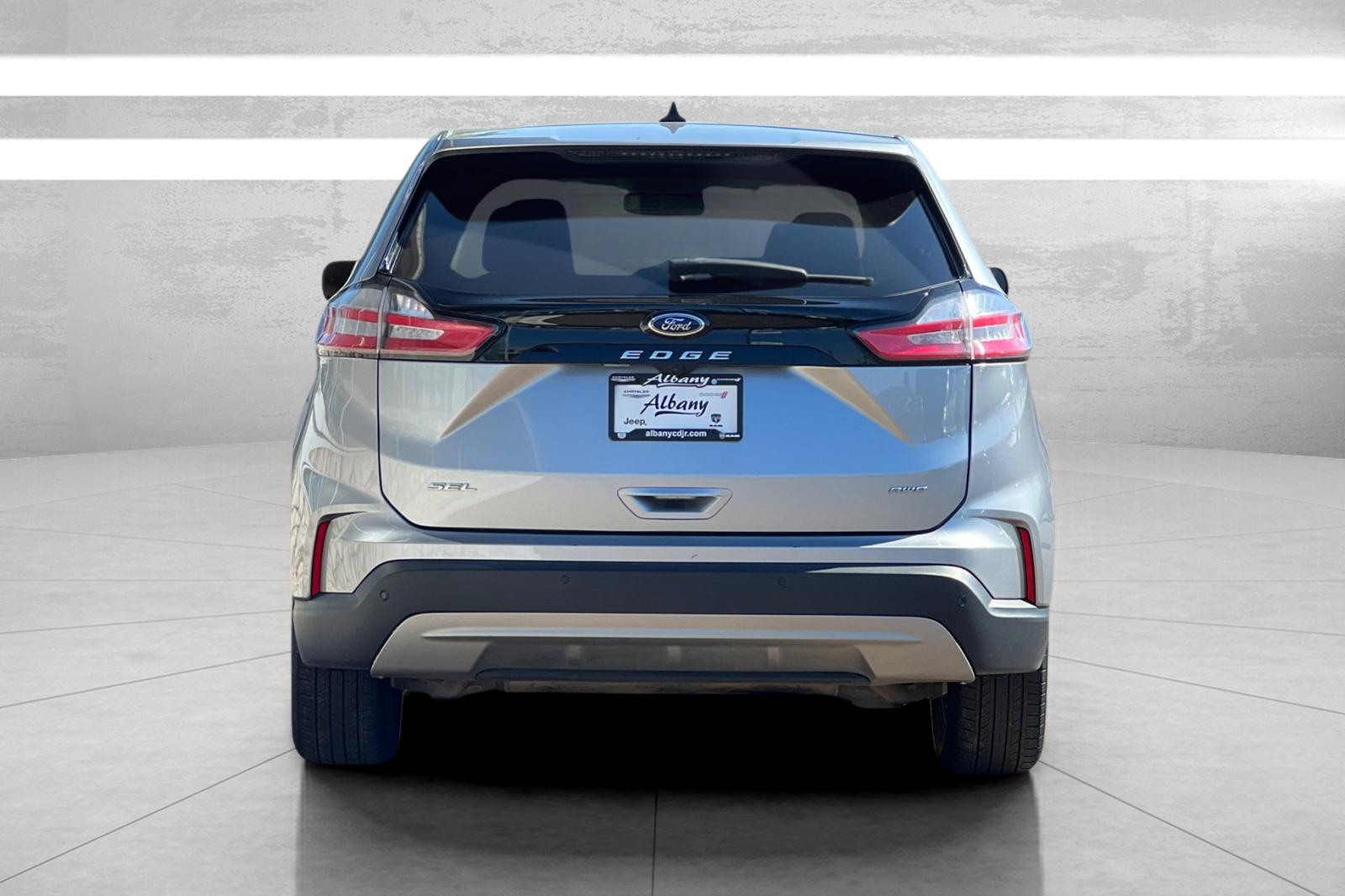 2023 Ford Edge SEL photo 4