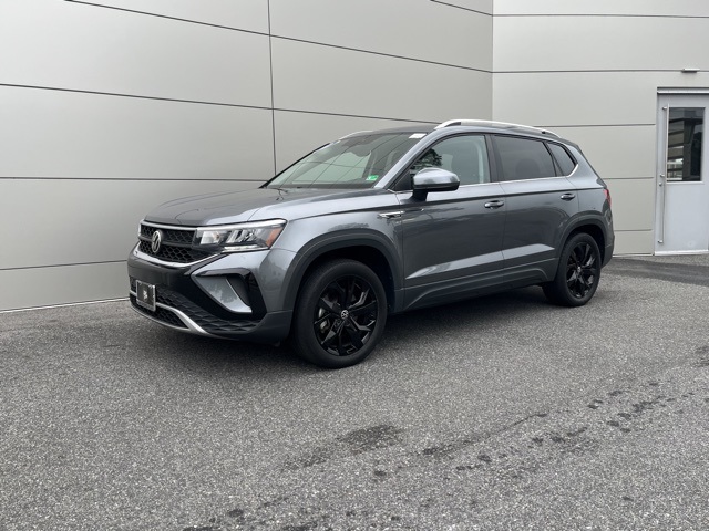 2022 Volkswagen Taos SE photo 9