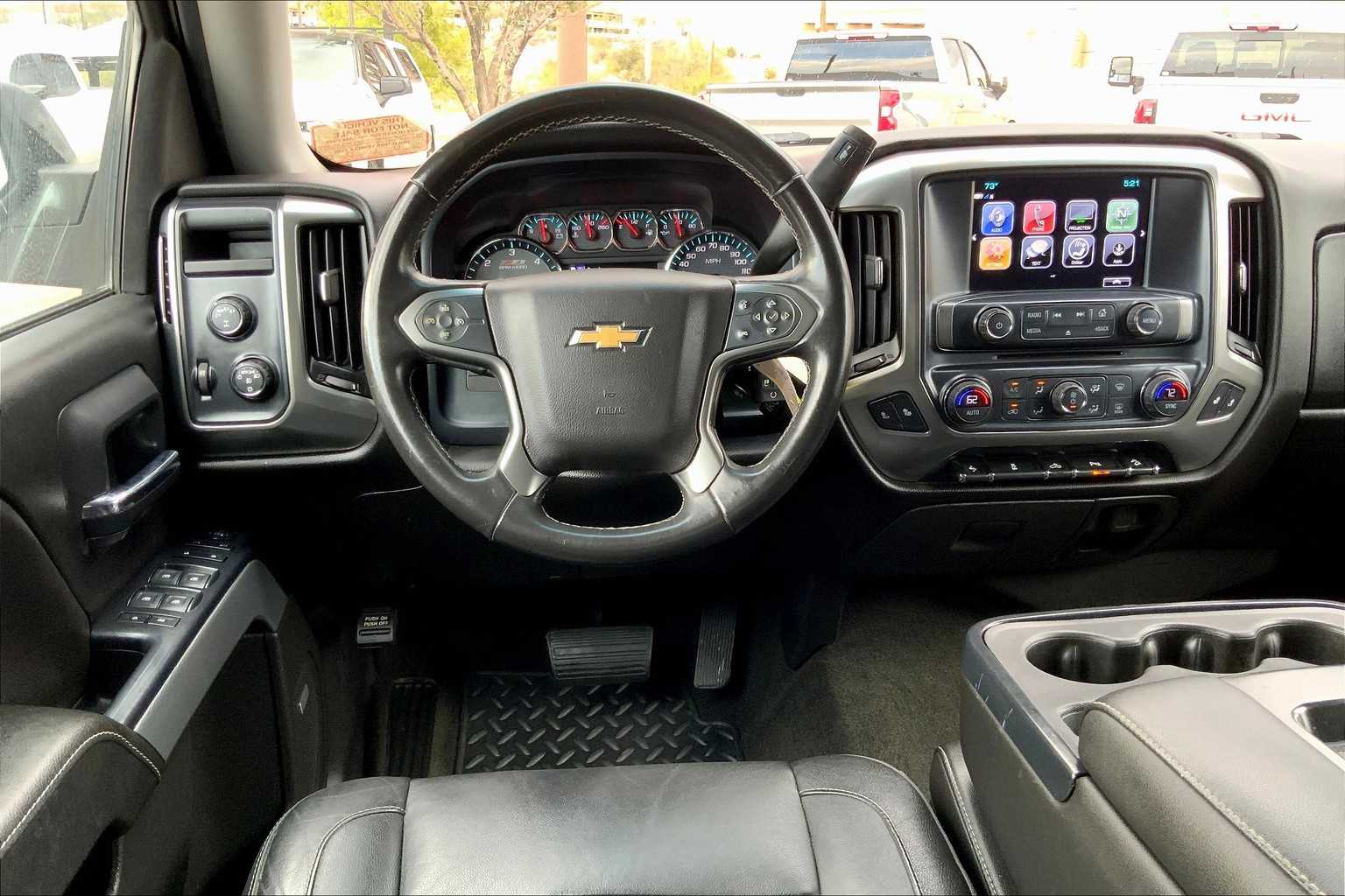 2018 Chevrolet Silverado 1500 LT photo 5