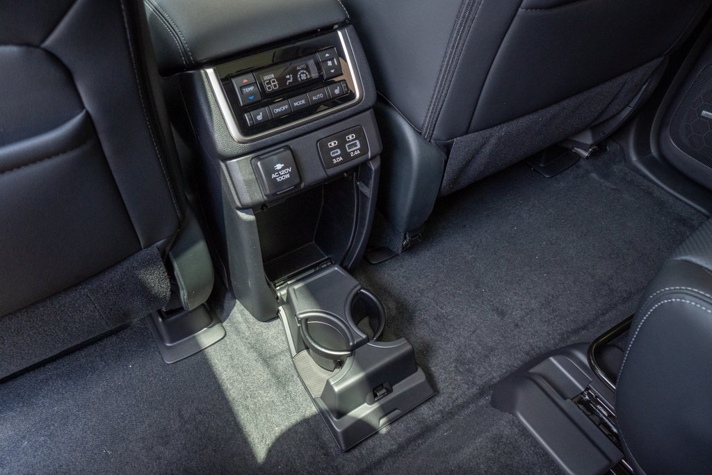 2025 Subaru Ascent Touring photo 18