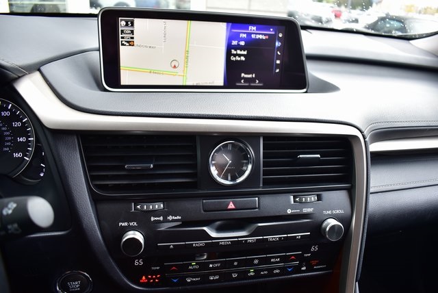 2019 Lexus RX 350L photo 18