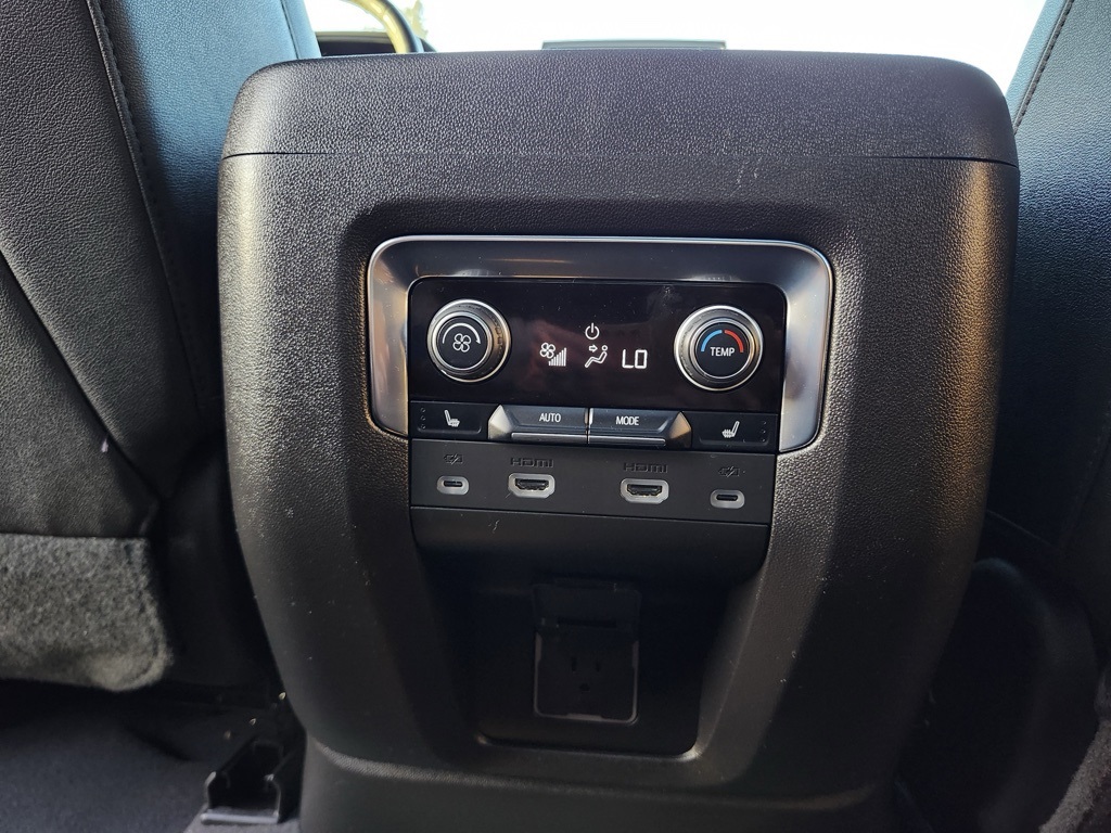 2023 Chevrolet Tahoe High Country photo 21