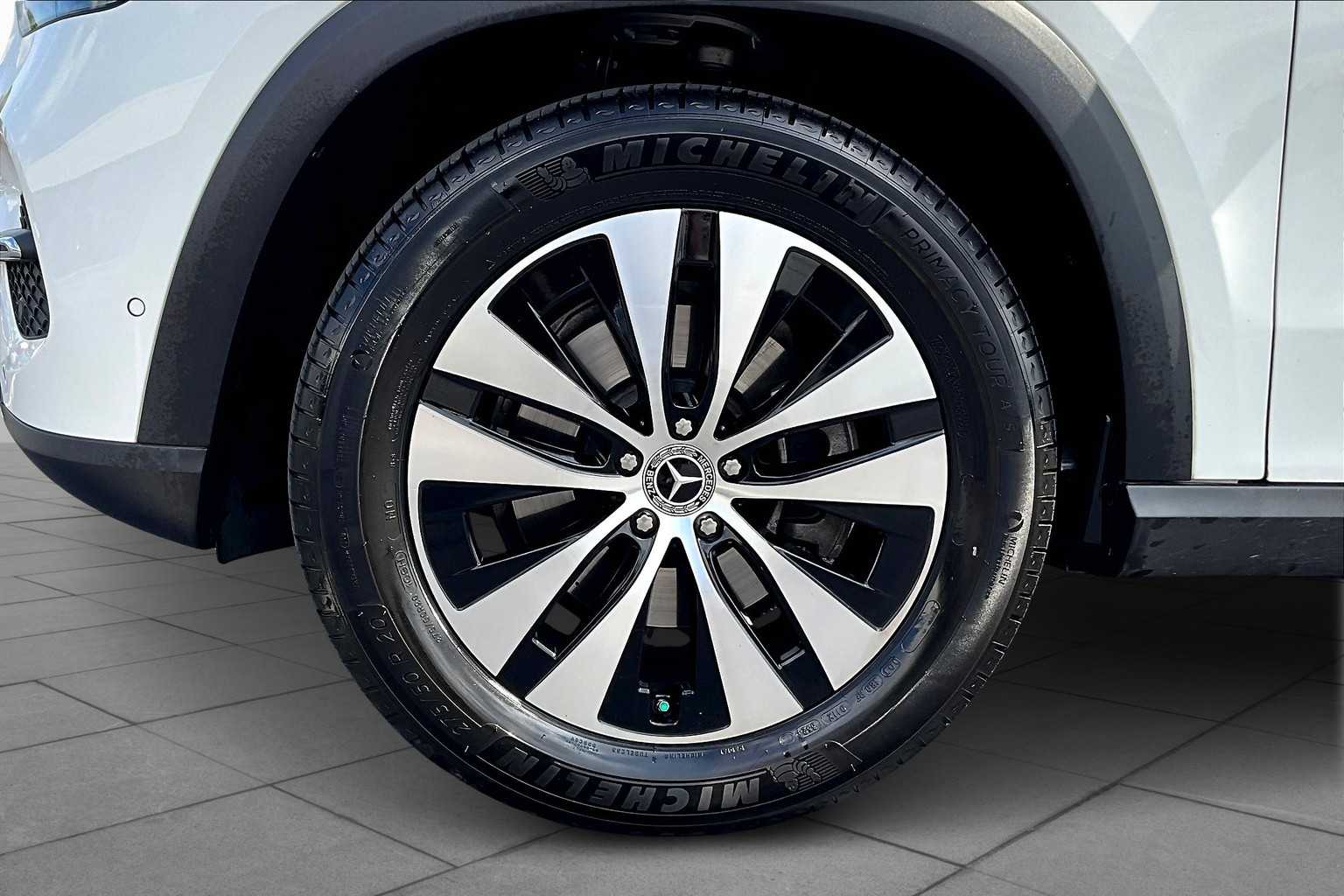 2025 Mercedes Benz GLE 350 4MATIC photo 9
