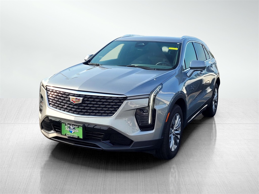 2024 Cadillac XT4 Premium Luxury photo 4