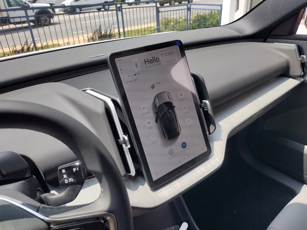 2025 VOLVO EX30 - Image 12