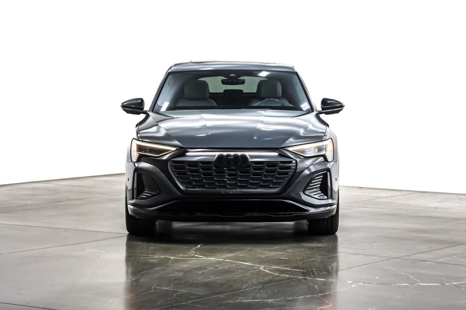 2024 Audi Q8 E-tron line Prestige photo 2