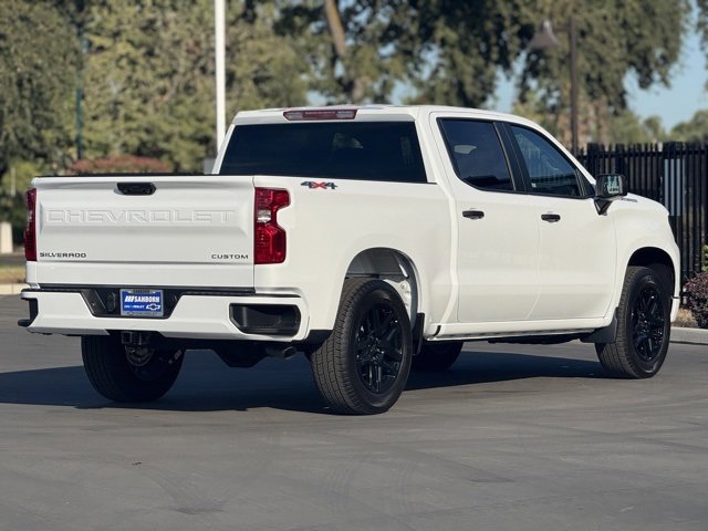 2026 Chevrolet Silverado 1500 Custom photo 3