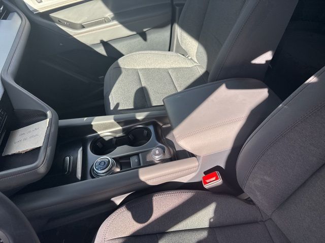 2025 Ford Explorer photo 4