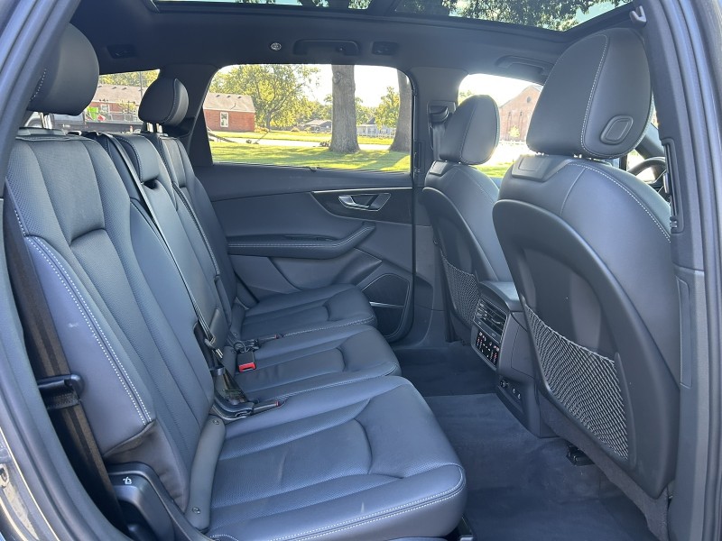 2025 Audi Q7 Premium Plus photo 24