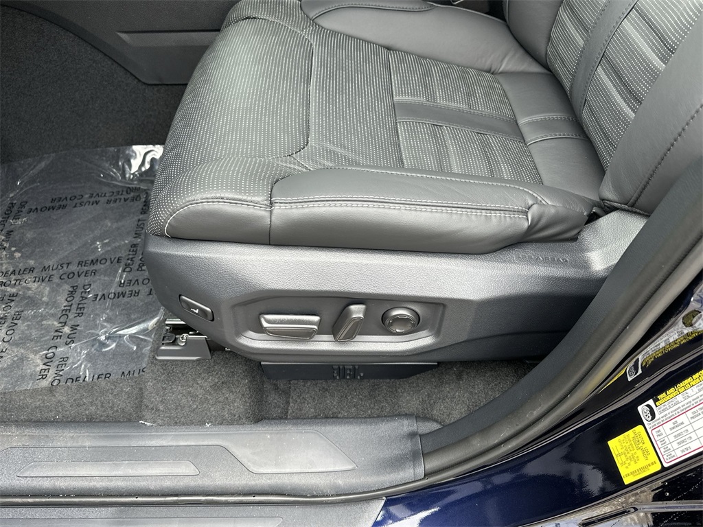 2025 Toyota Sequoia Capstone photo 12