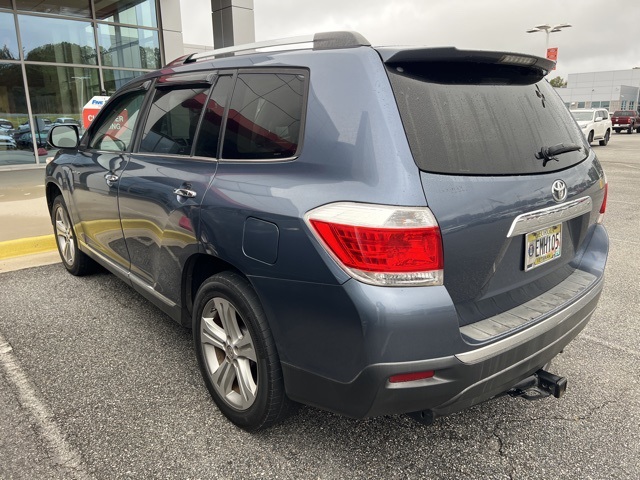Used 2013 Toyota Highlander Limited with VIN 5TDYK3EH8DS126123 for sale in Lenoir City, TN