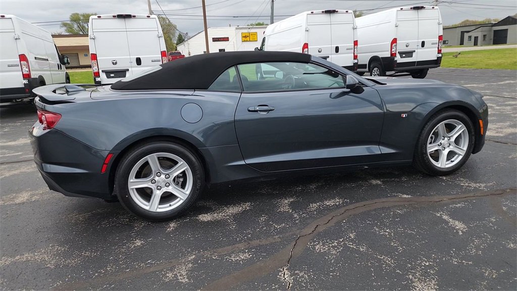 2023 Chevrolet Camaro 1LT photo 7