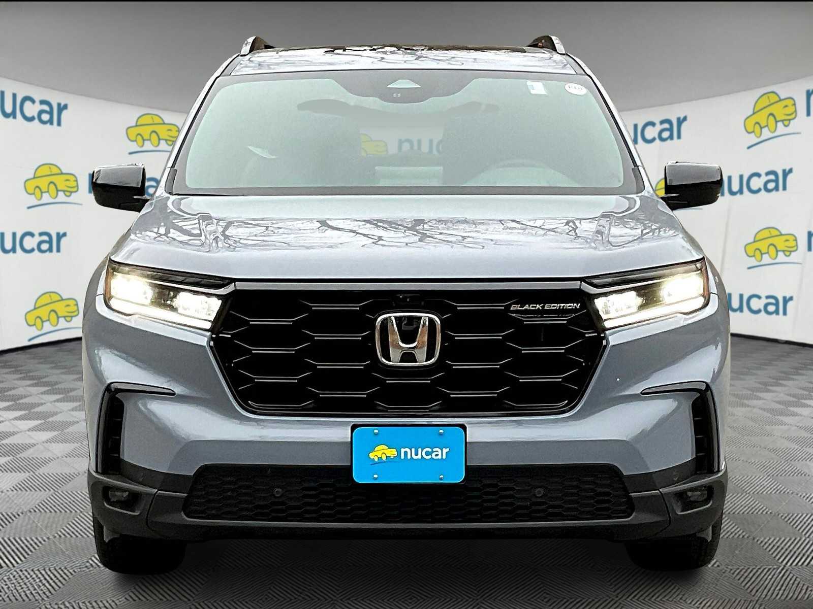 2025 Honda Pilot Black Edition photo 2