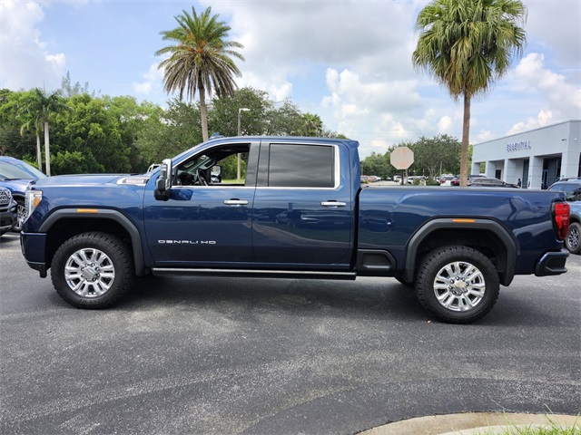 2021 Gmc Sierra Denali photo 2